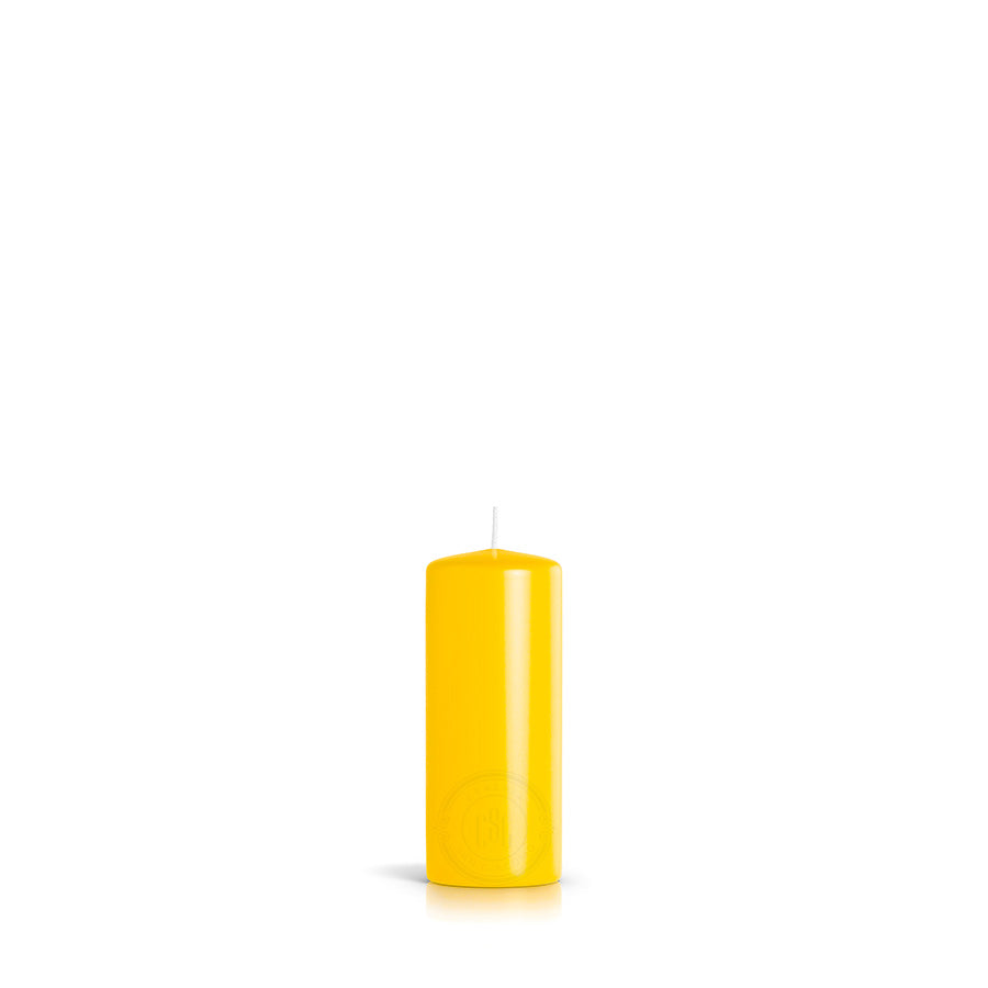 Cylindrical candles Ø50 mm. h 120 mm. Cream.