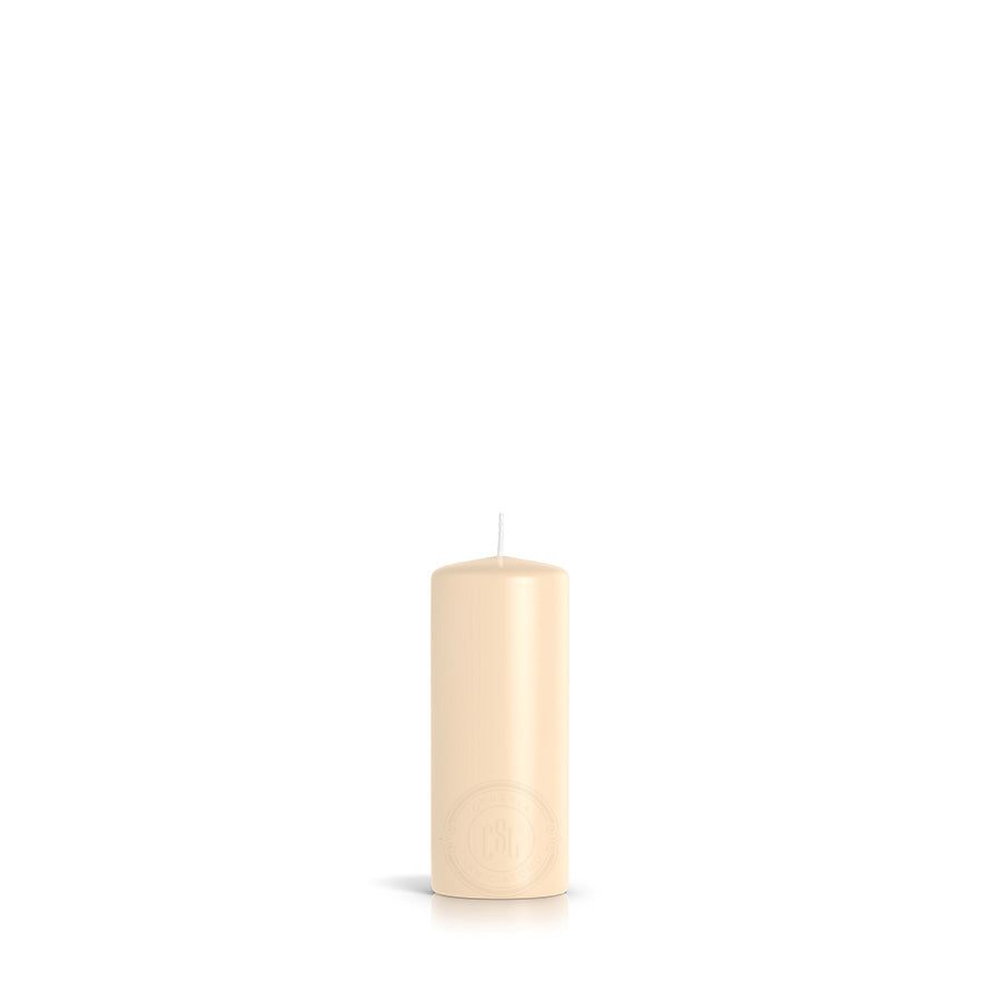 Cylindrical candles Ø50 mm. h 120 mm. Cream.